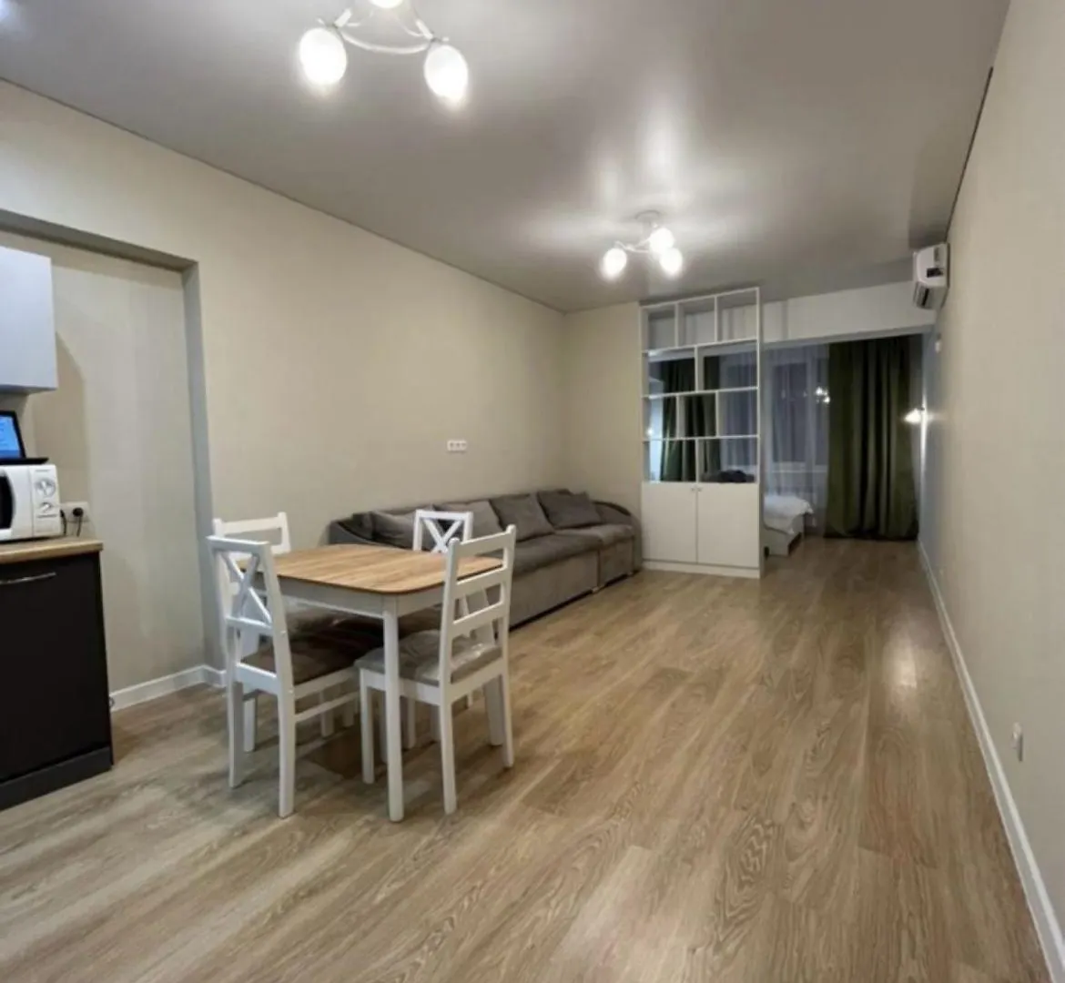 One Bedroom Apartment Near Arbat In The Golden Square Almaty